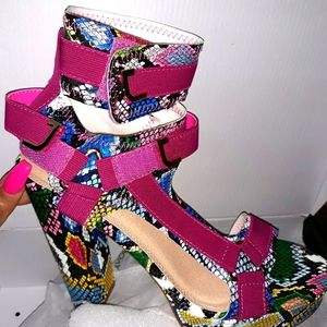 Multicolred ankel strap snakeskin platform heels